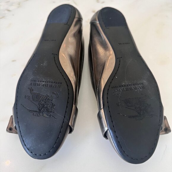 Burberry Metallic Flats with Buckle - Picture 3 of 5
